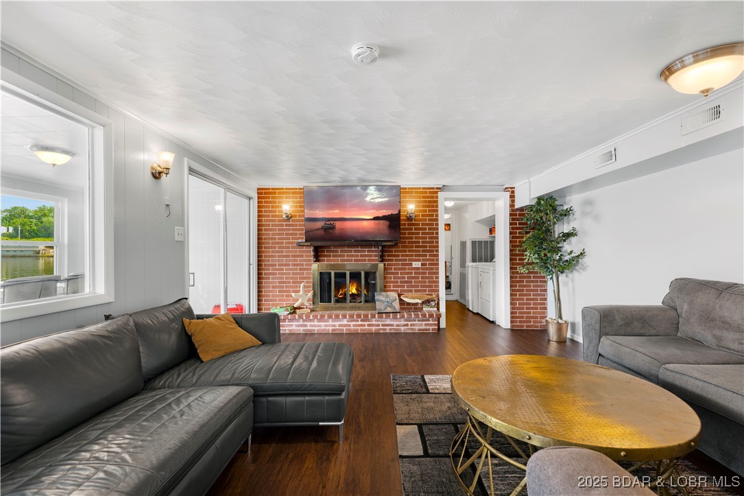14891 Knoxville Road Gravois Mills, MO 65037 - Photo 10 of 36 Living Room