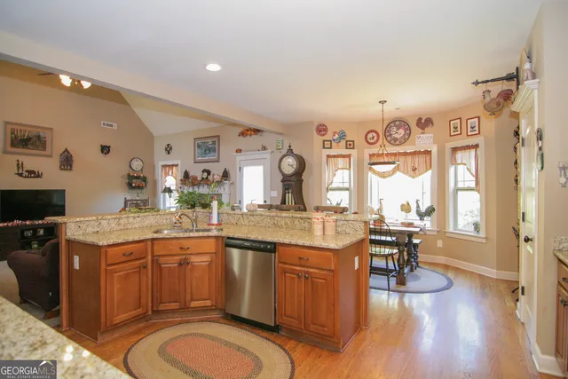 $625,000 | 25 Magnolia Pl Court, Senoia, GA 30276