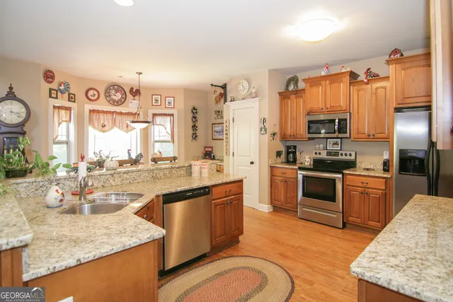 $625,000 | 25 Magnolia Pl Court, Senoia, GA 30276