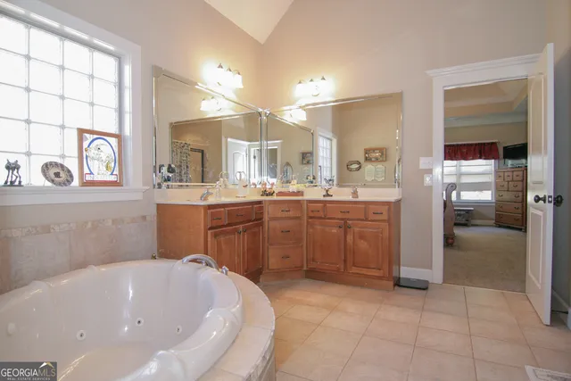 $625,000 | 25 Magnolia Pl Court, Senoia, GA 30276