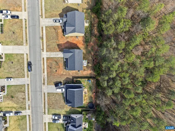 $435,000 | 335 Cardinal Road, Louisa, VA 23093