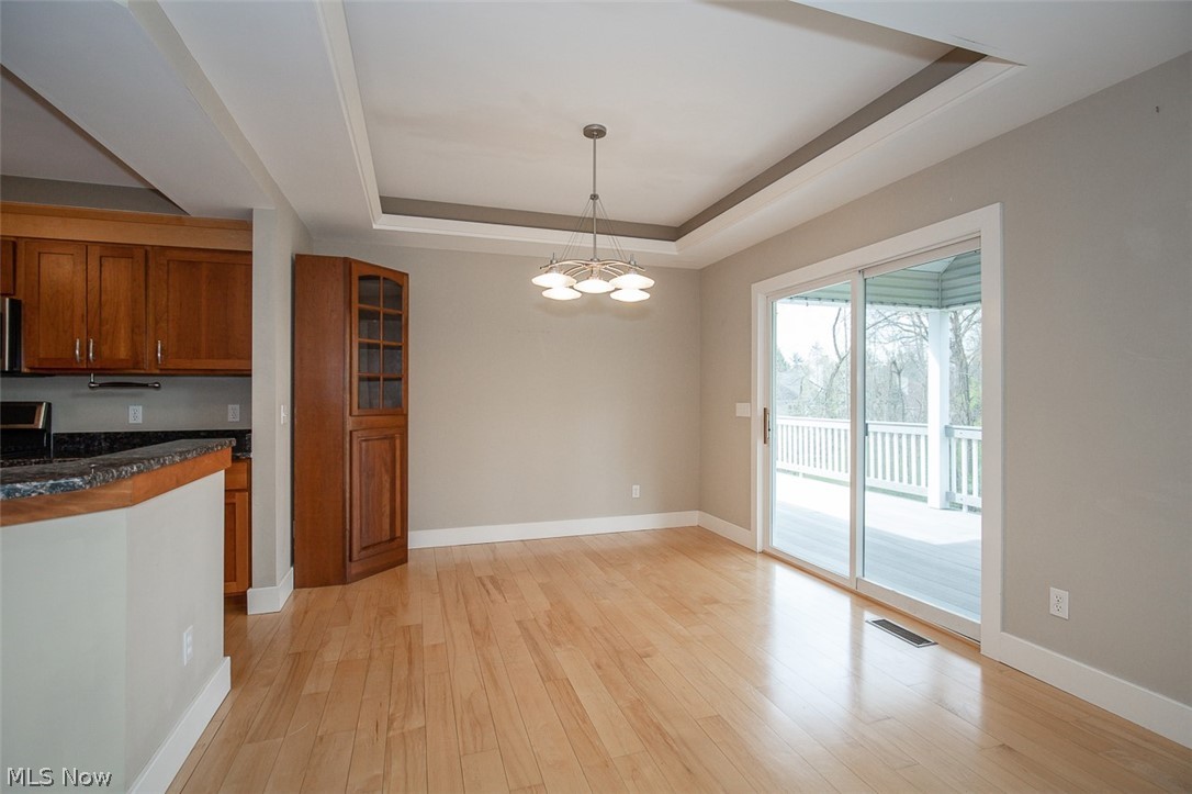 7282 Holzhauer Road Northfield, OH 44067 - Photo 7 of 47 Dining area