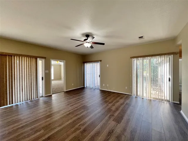 $2,150 | 507 West Baylor Street, Weatherford, TX 76086