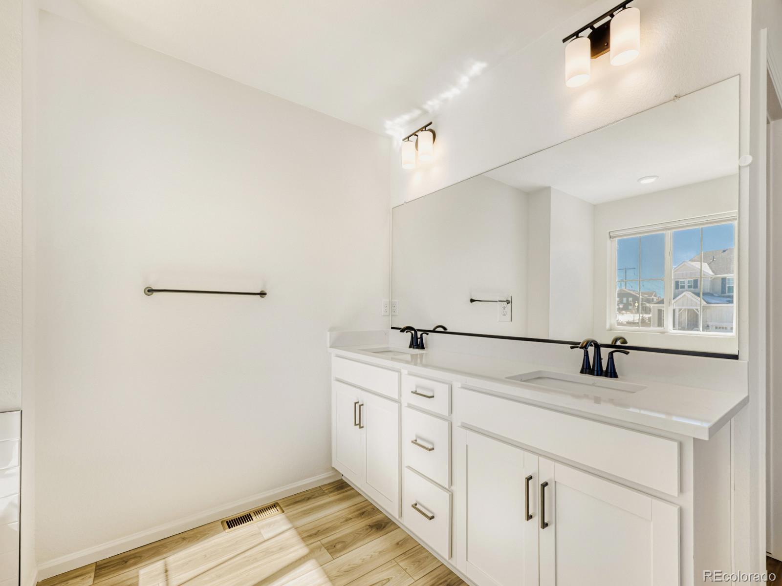 2039 Peachleaf Loop Castle Rock, CO 80108 - Photo 19 of 32