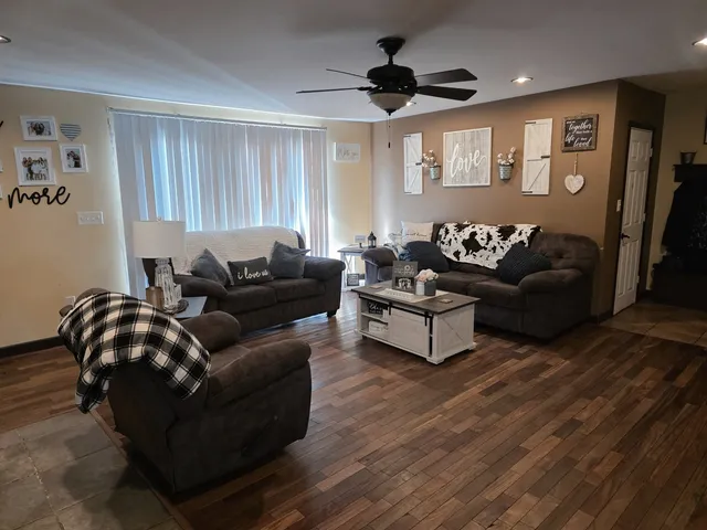 $120,000 | 400 7th Avenue, Rock Falls, IL 61071