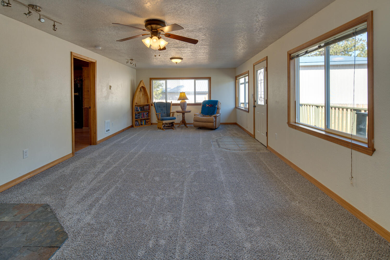 19333 Baker Road Bend, OR 97702 - Photo 8 of 49 19333-032