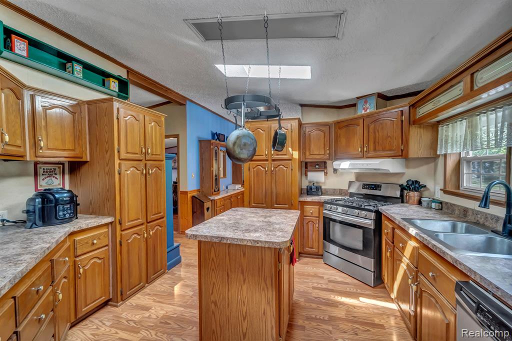 6064 Old State Road North Branch, MI 48461 - Photo 3 of 40 Gallery Image 3