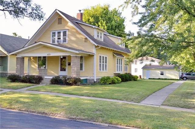 $250,000 | 423 East 4th Street, Cameron, MO 64429