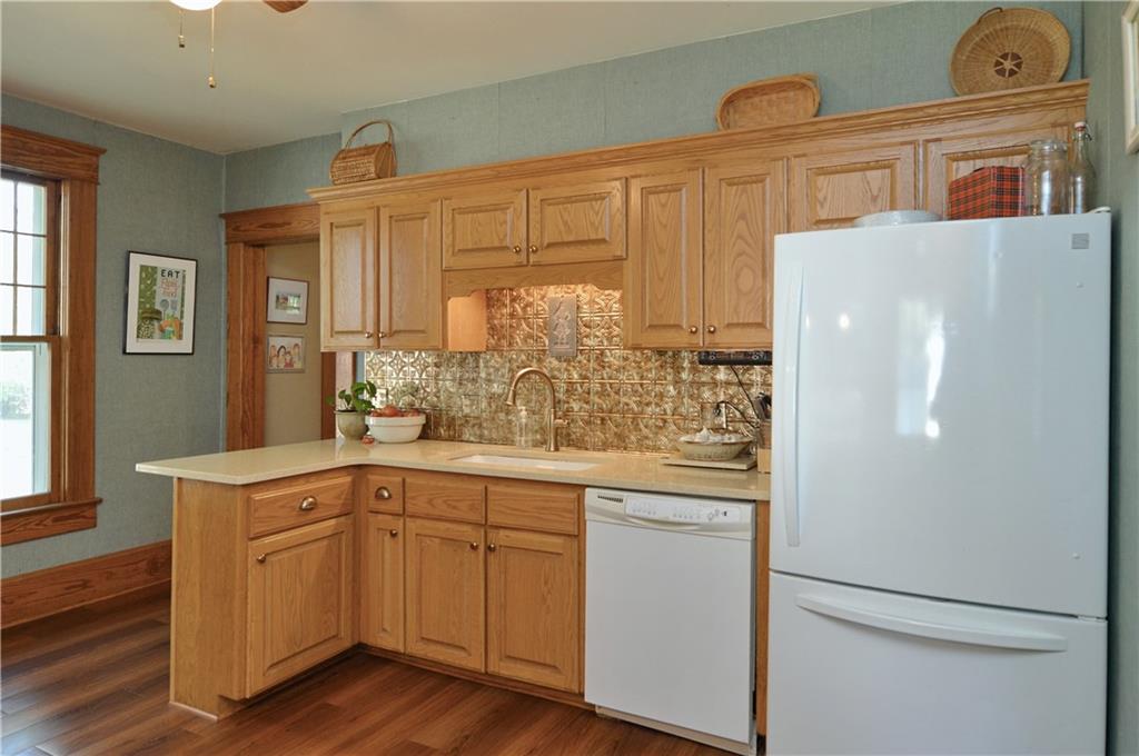 423 East 4th Street Cameron, MO 64429 - Photo 11 of 39