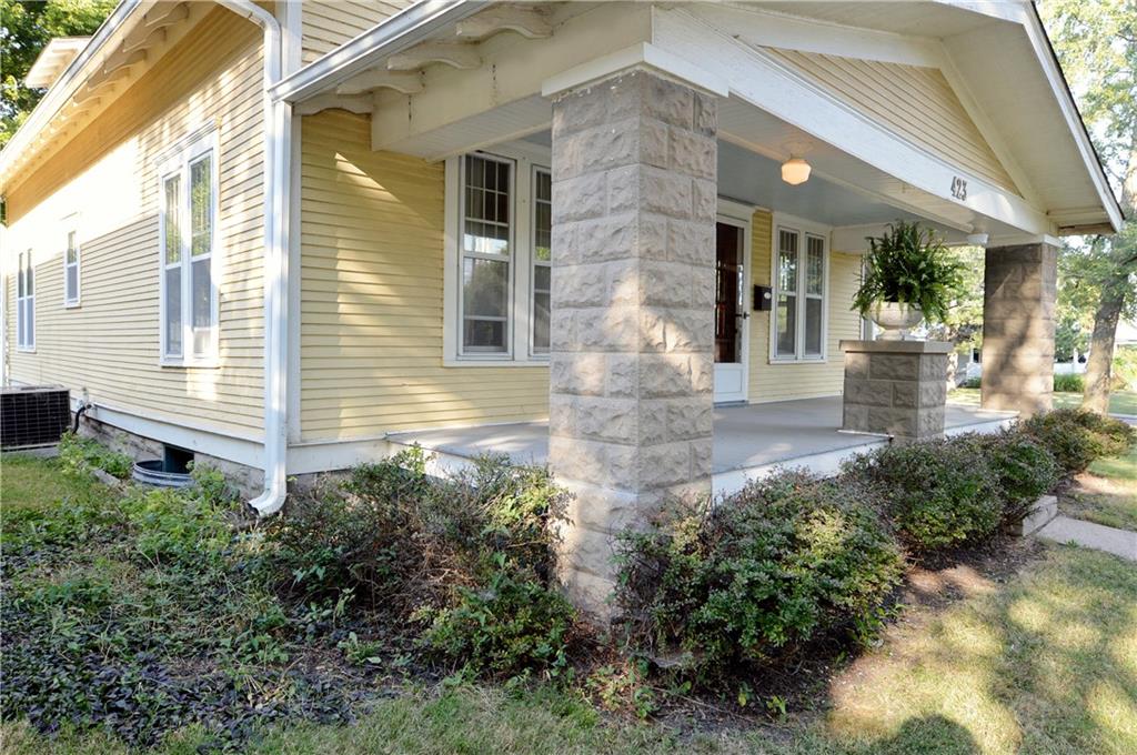 423 East 4th Street Cameron, MO 64429 - Photo 3 of 39