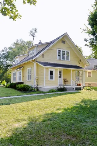 $250,000 | 423 East 4th Street, Cameron, MO 64429