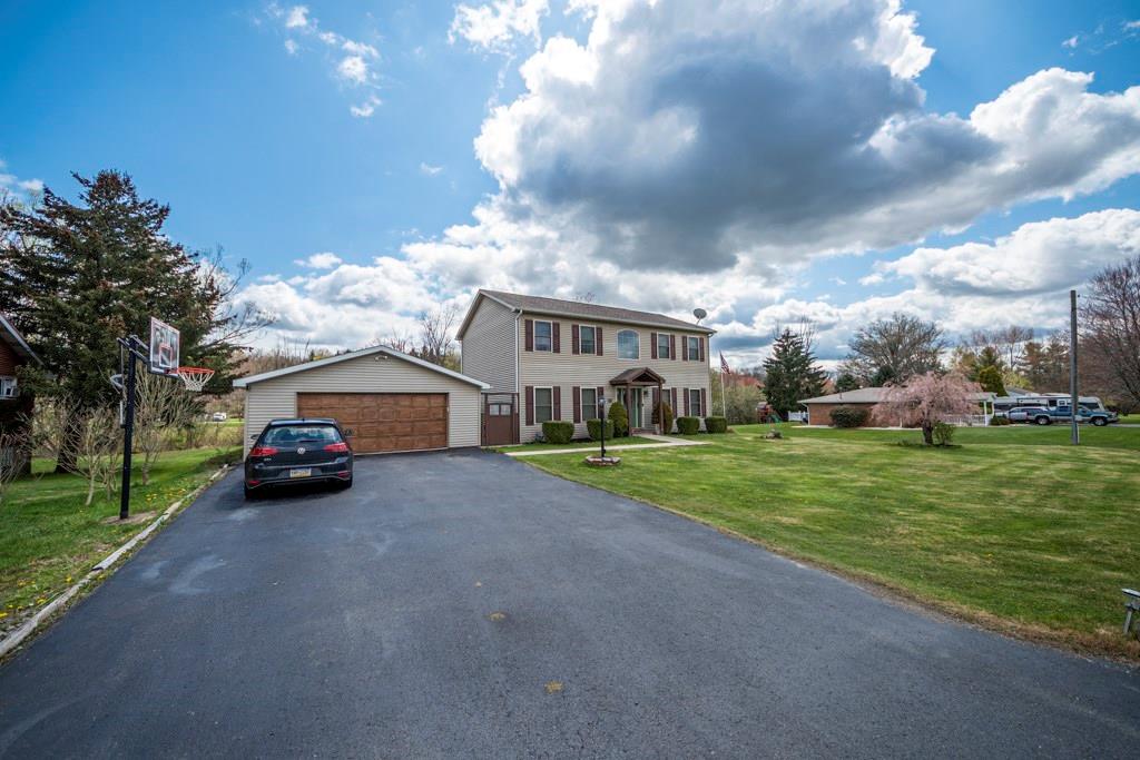 209 Middle Trail Butler, PA 16002 - Photo 1 of 10