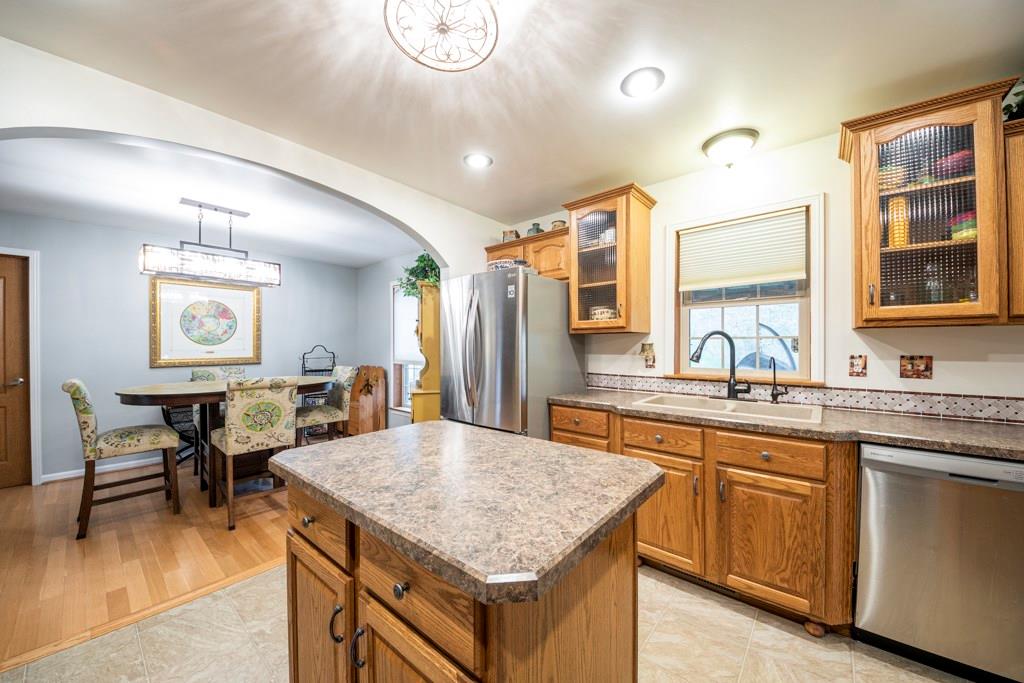 209 Middle Trail Butler, PA 16002 - Photo 5 of 10