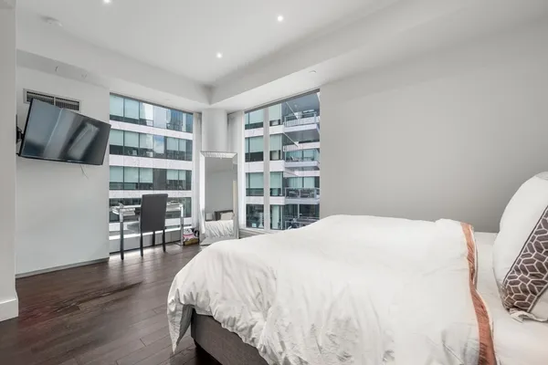 $15,500 | 22 Liberty Drive, Unit 9G, Boston, MA 02210