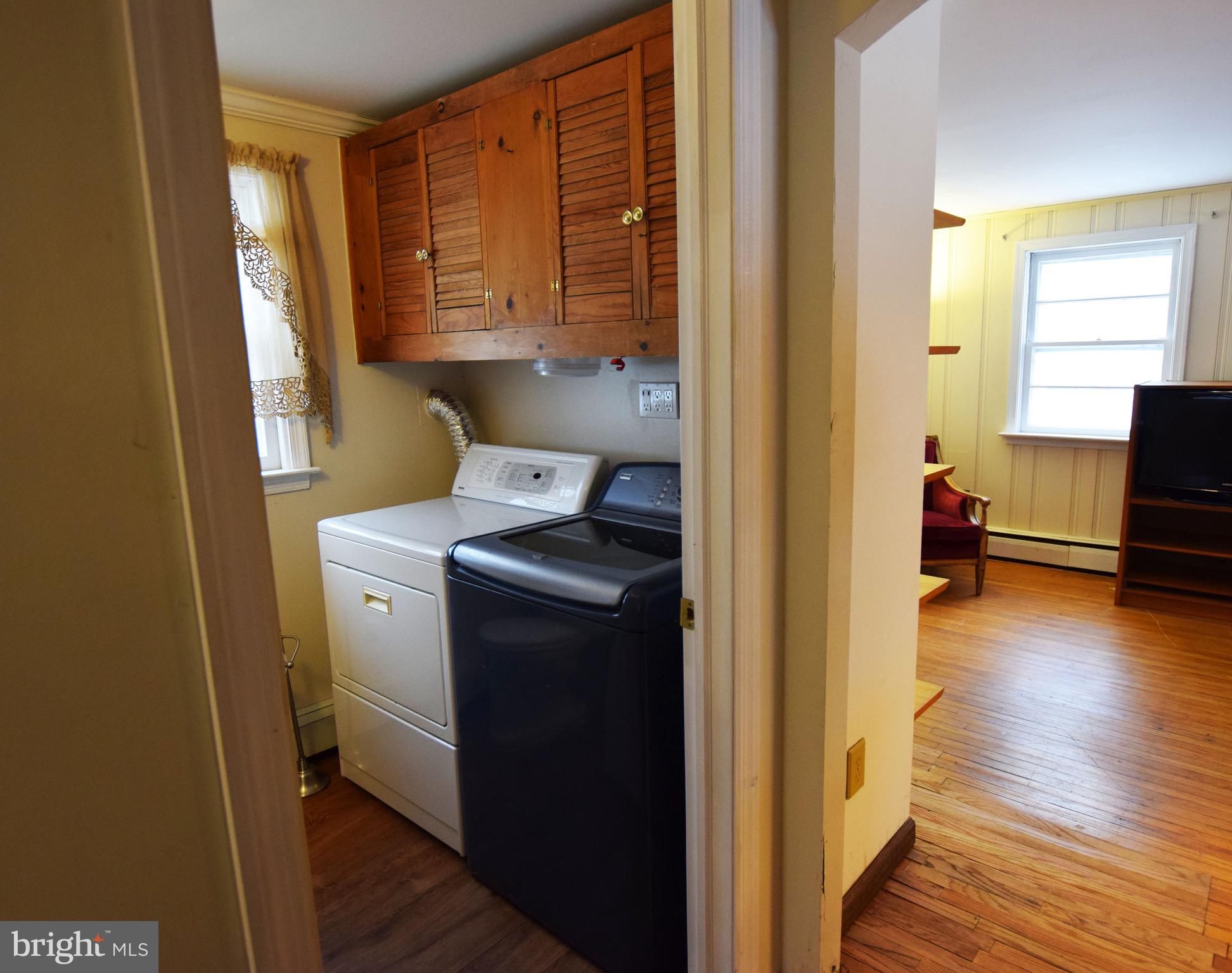 105 Spring Road Malvern, PA 19355 - Photo 10 of 19 1st Floor Washer and Dryer