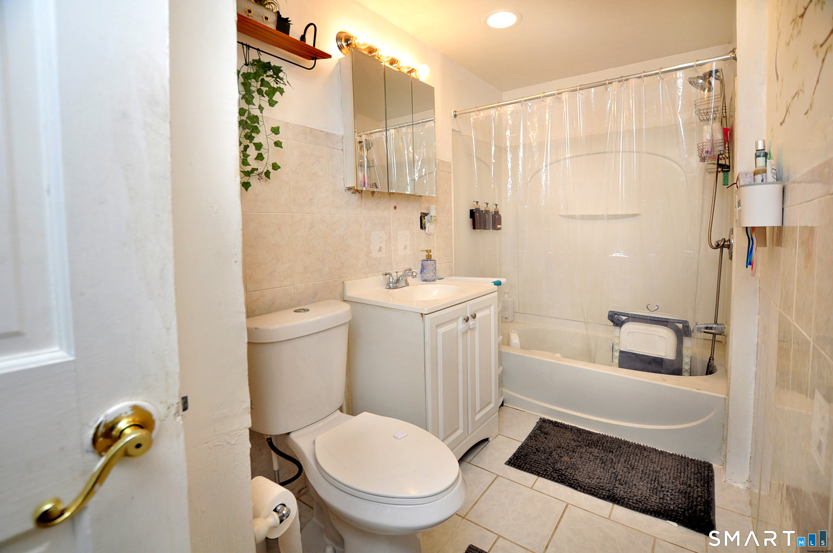 82 Spring Street Meriden, CT 06451 - Photo 27 of 40 2nd floor bathroom