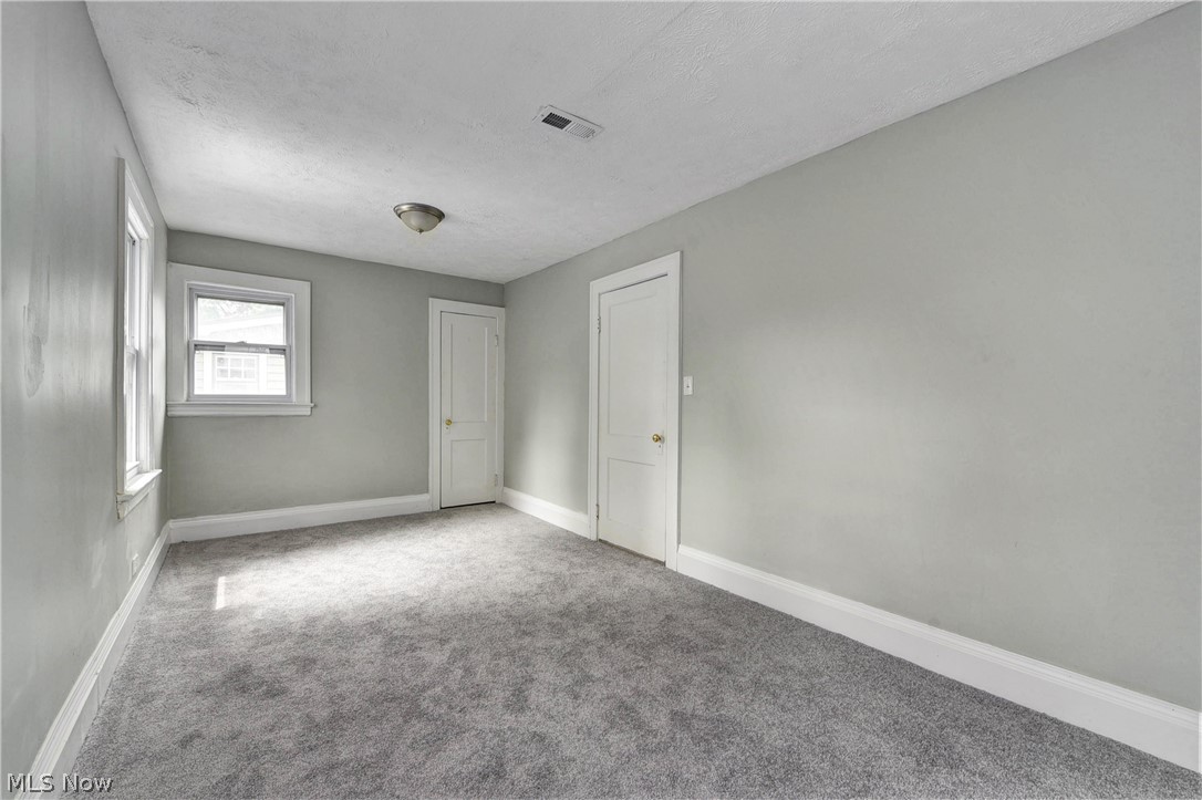 3808 Summit Park Road Cleveland Heights, OH 44121 - Photo 14 of 27