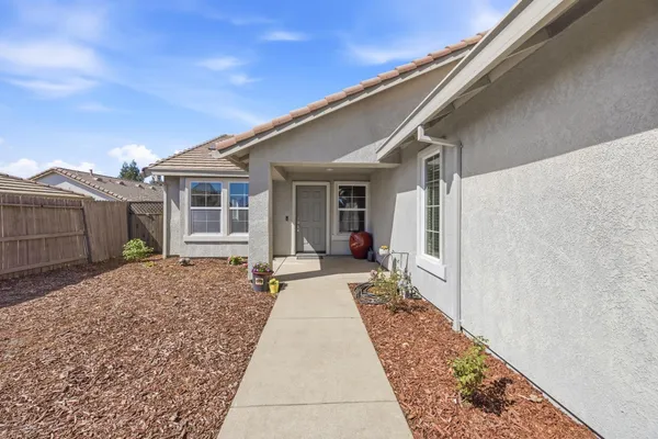 $465,000 | 107 Calloway Lane, Ione, CA 95640