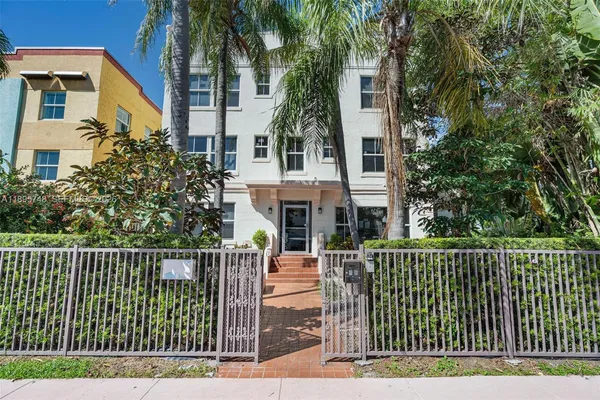 $325,000 | 1320 Drexel Avenue, Unit 200, Miami Beach, FL 33139