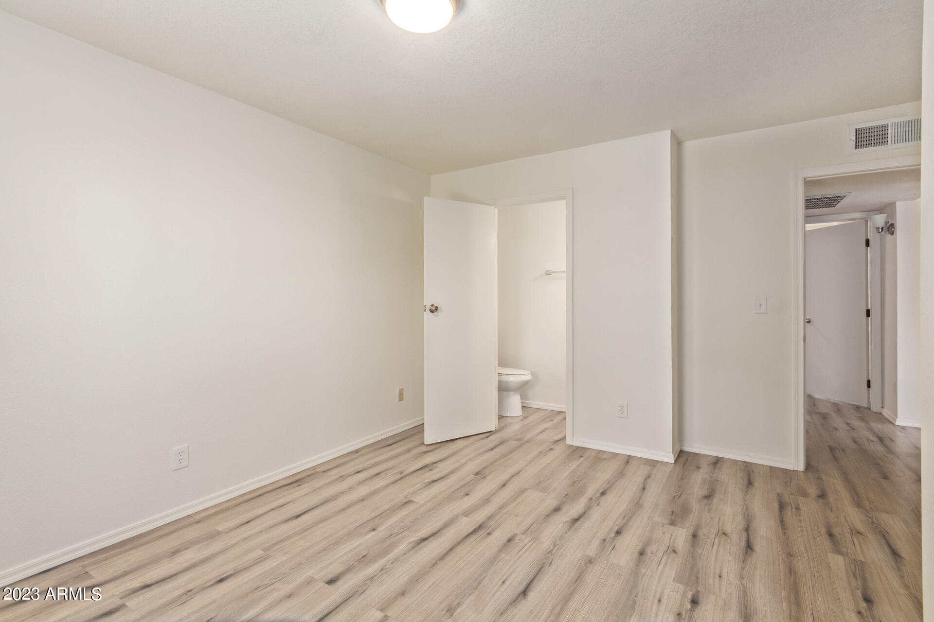 2633 West Ocotillo Road, Unit 1 Phoenix, AZ 85017 - Photo 18 of 27 18 - Ocotillo
