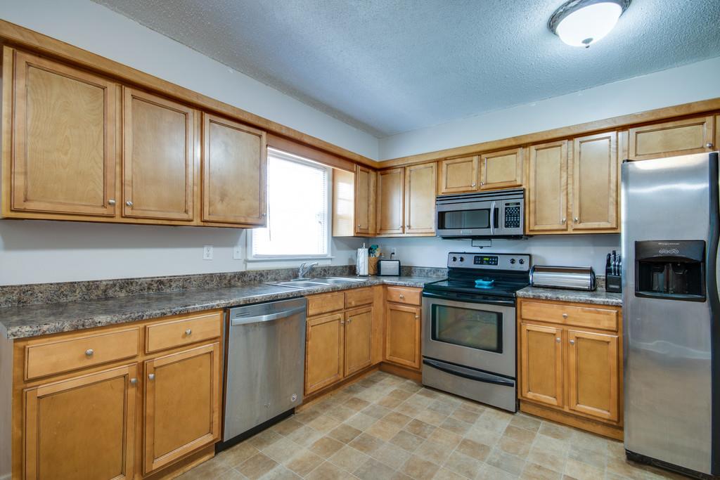 3334 Cooper Road Murfreesboro, TN 37127 - Photo 11 of 29 Gallery Image 11