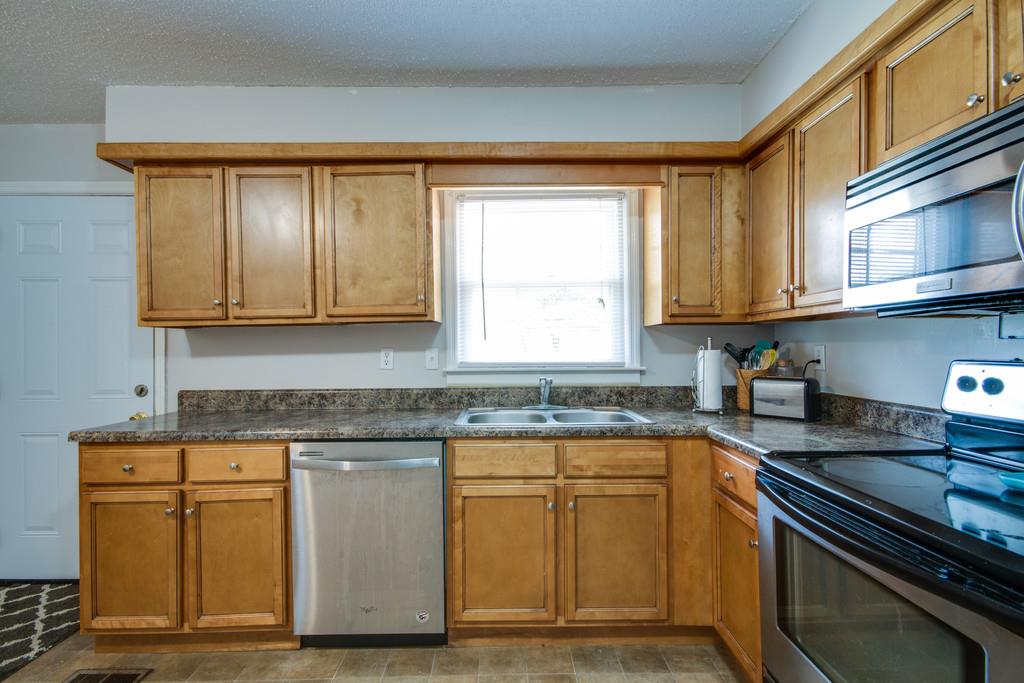 3334 Cooper Road Murfreesboro, TN 37127 - Photo 12 of 29 Gallery Image 12