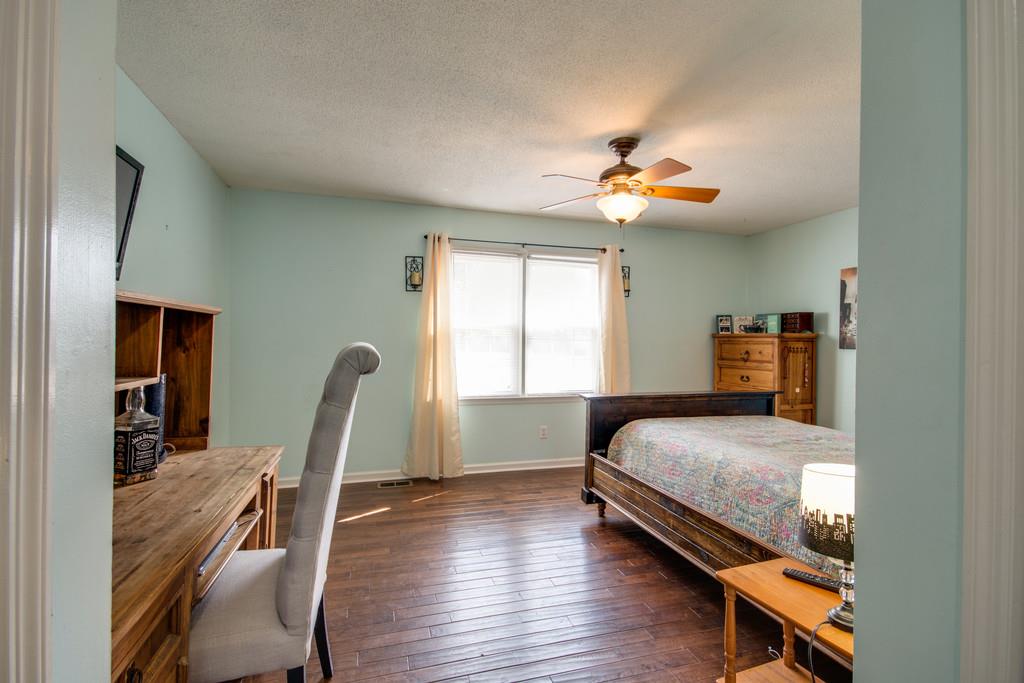 3334 Cooper Road Murfreesboro, TN 37127 - Photo 13 of 29 Gallery Image 13