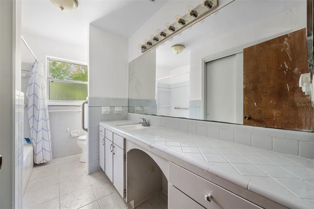 3716 Southwest 6th Place Gainesville, FL 32607 - Photo 23 of 40