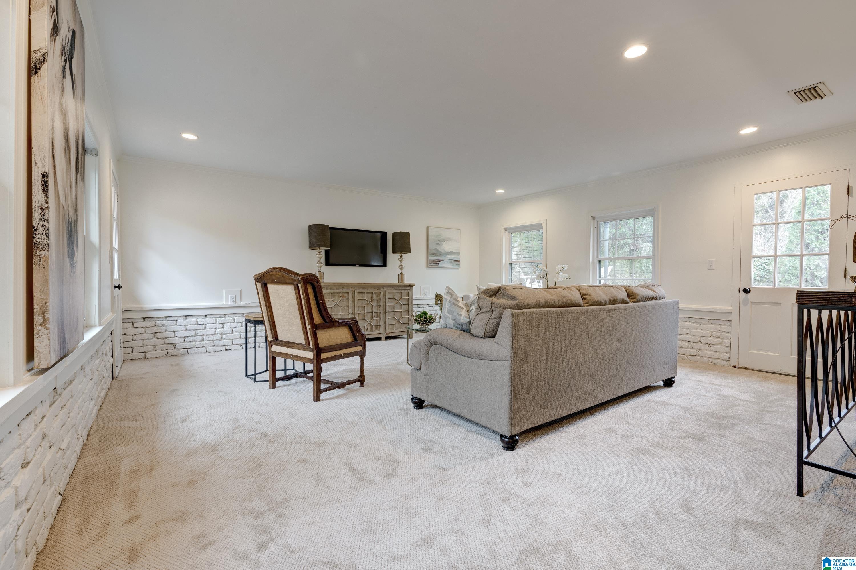 701 Belmont Road Birmingham, AL 35209 - Photo 12 of 45