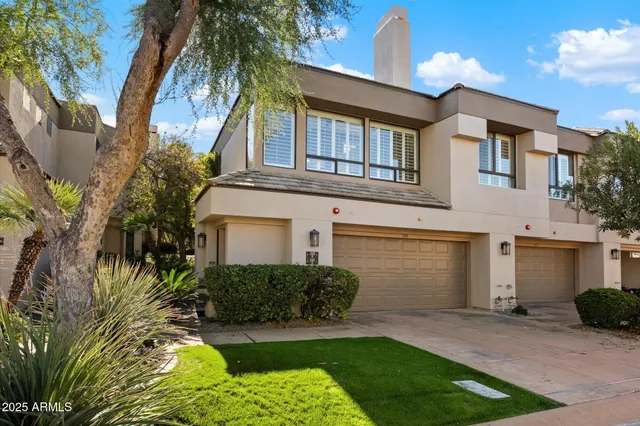 $895,000 | 7400 East Gainey Club Drive, Unit 216, Scottsdale, AZ 85258