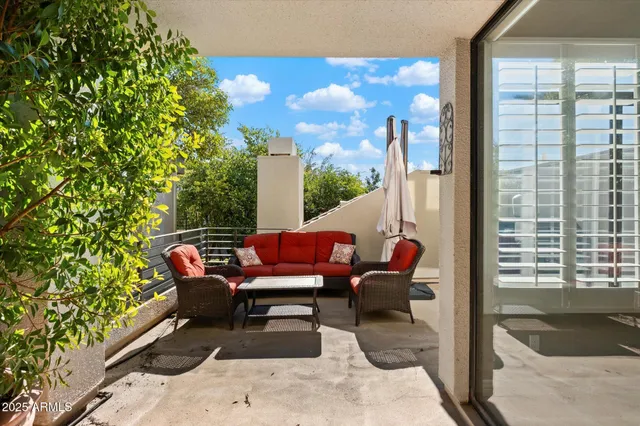 $895,000 | 7400 East Gainey Club Drive, Unit 216, Scottsdale, AZ 85258