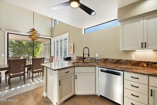 $895,000 | 7400 East Gainey Club Drive, Unit 216, Scottsdale, AZ 85258