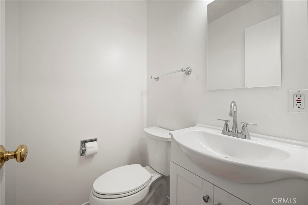 18543 Chatsworth Street Porter Ranch, CA 91326 - Photo 15 of 39