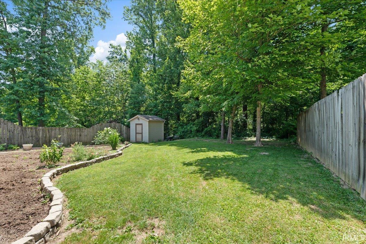 2664 South Danlyn Road Bloomington, IN 47403 - Photo 19 of 20