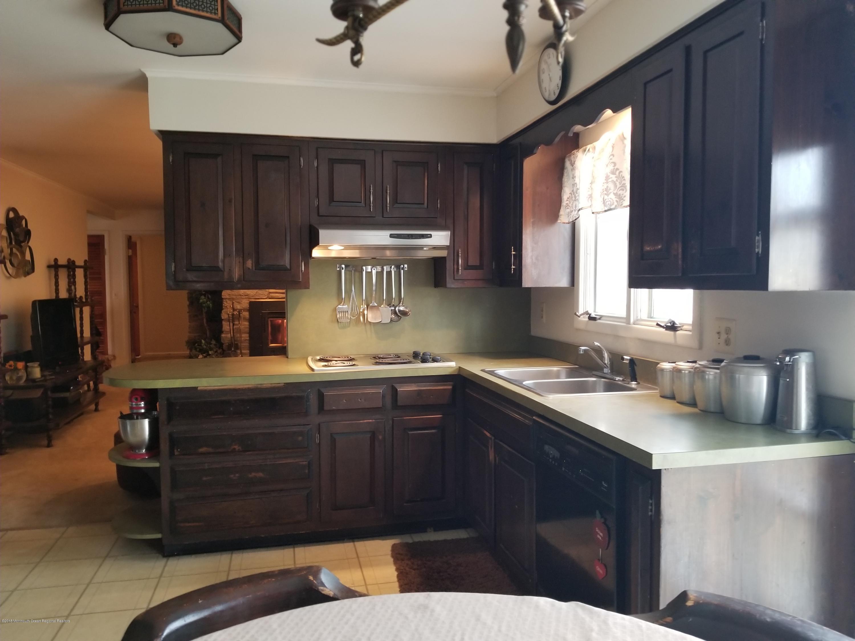 58 Cranmer Road Bayville, NJ 08721 - Photo 6 of 27 20180206_113434