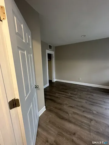 $2,300 | 179 Orland Street, Bridgeport, CT 06605