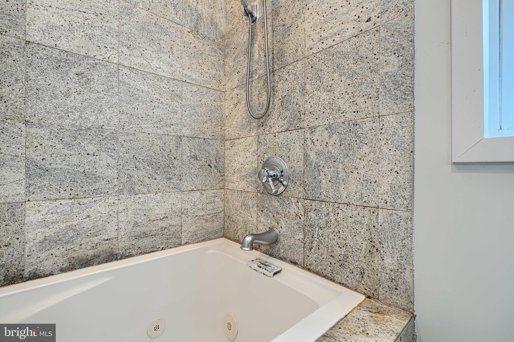 1717 Gough Street Baltimore, MD 21231 - Photo 25 of 39