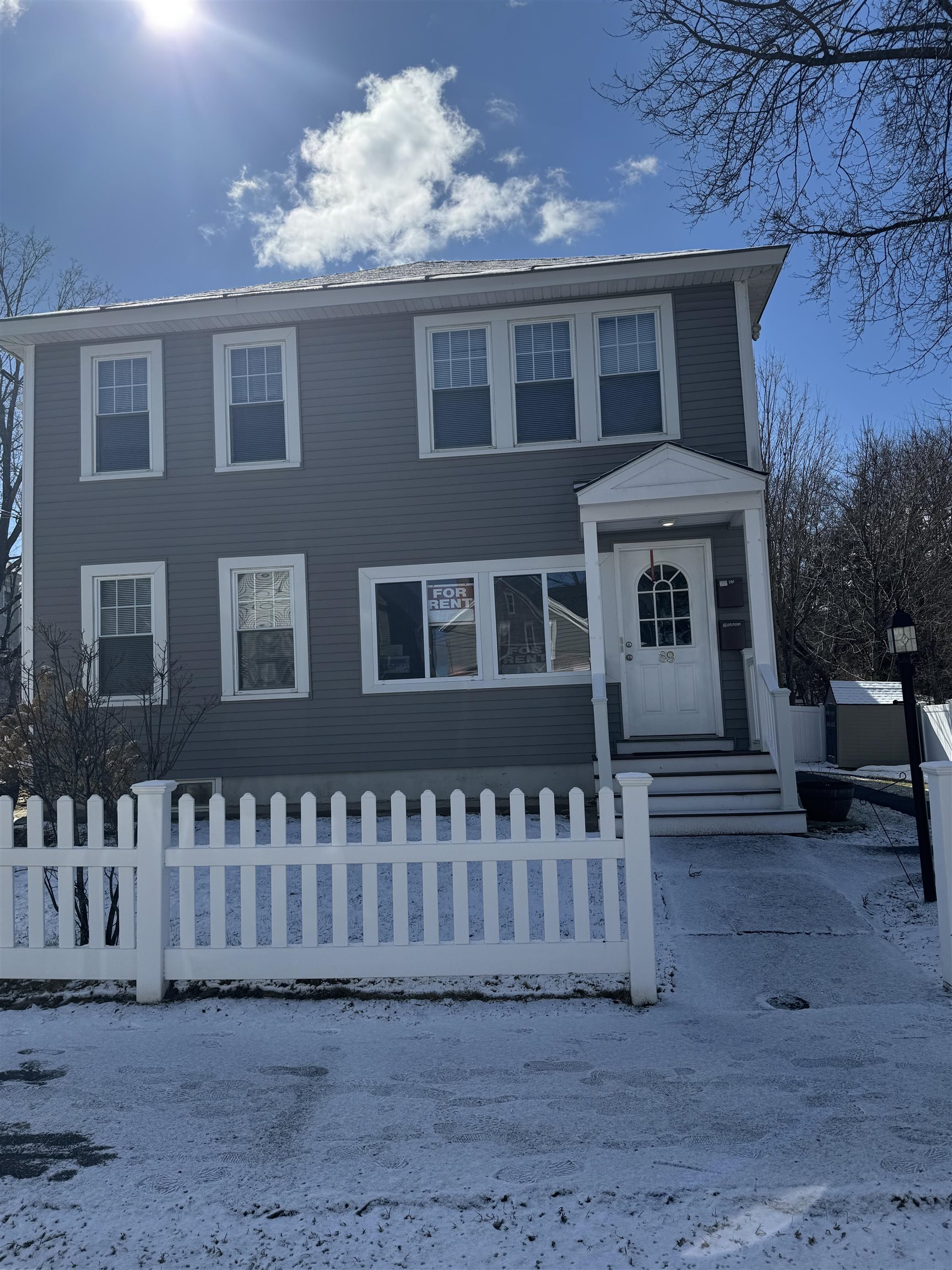 89 Centre Street Concord, NH 03301 - Photo 1 of 17