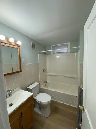 $2,200 | 89 Centre Street, Concord, NH 03301