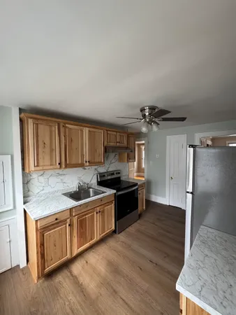 $2,200 | 89 Centre Street, Concord, NH 03301