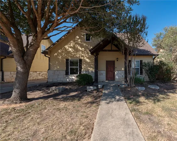 $2,400 | 3361 Keefer Loop, College Station, TX 77845
