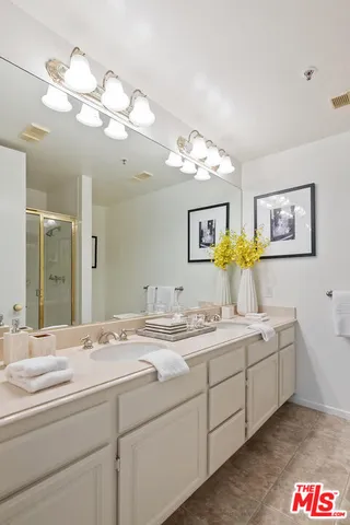 $1,095,000 | 2131 Century Park Lane, Unit 109, Los Angeles, CA 90067