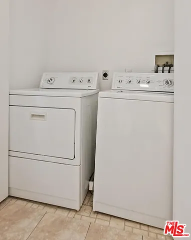 $1,095,000 | 2131 Century Park Lane, Unit 109, Los Angeles, CA 90067