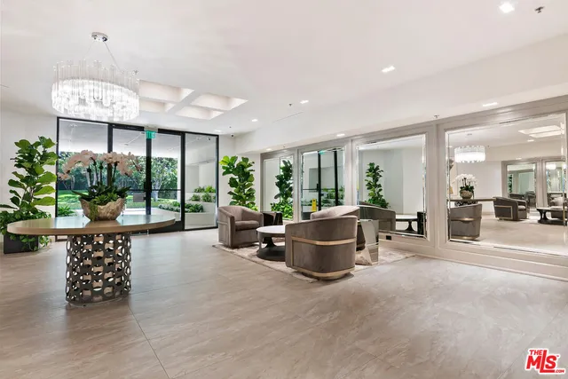 $1,095,000 | 2131 Century Park Lane, Unit 109, Los Angeles, CA 90067
