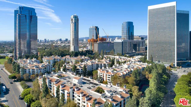 $1,095,000 | 2131 Century Park Lane, Unit 109, Los Angeles, CA 90067