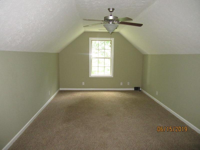1204 Old Mack Road Clarksville, TN 37040 - Photo 5 of 9 Bonus Room