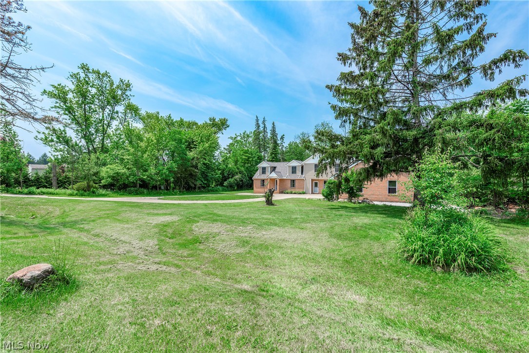 9990 Broadview Road Broadview Heights, OH 44147 - Photo 45 of 47 View of green lawn