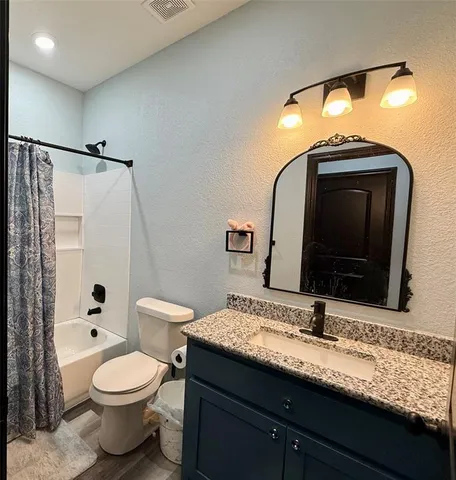 $515,000 | 1384 County Road 1235, Point, TX 75472