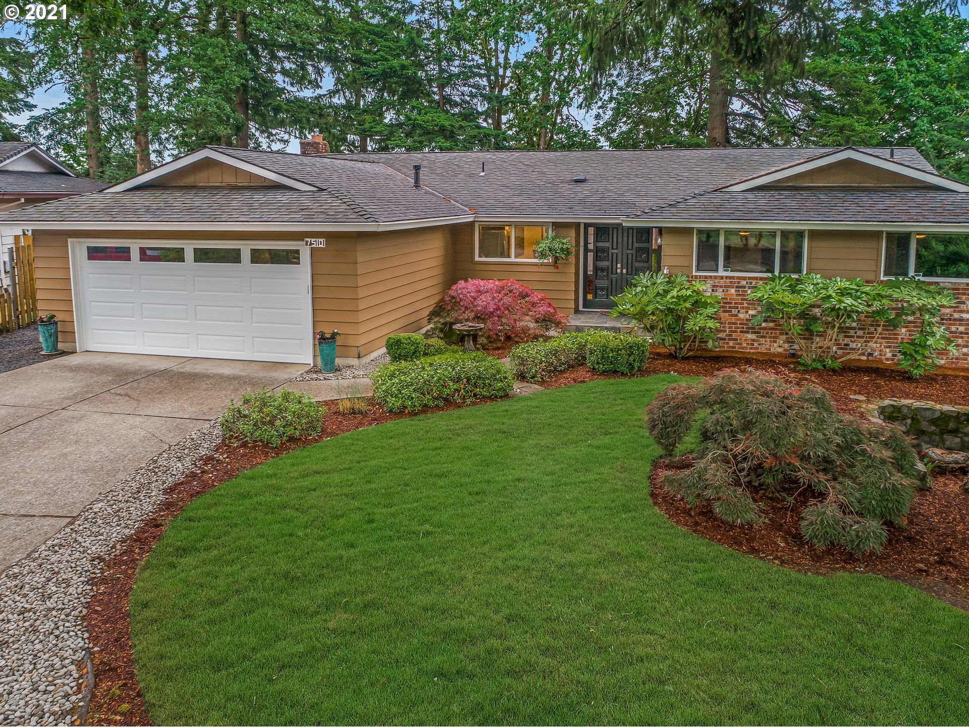 7510 Ridge Drive Gladstone, OR 97027 - Photo 2 of 32 Gallery Image 2