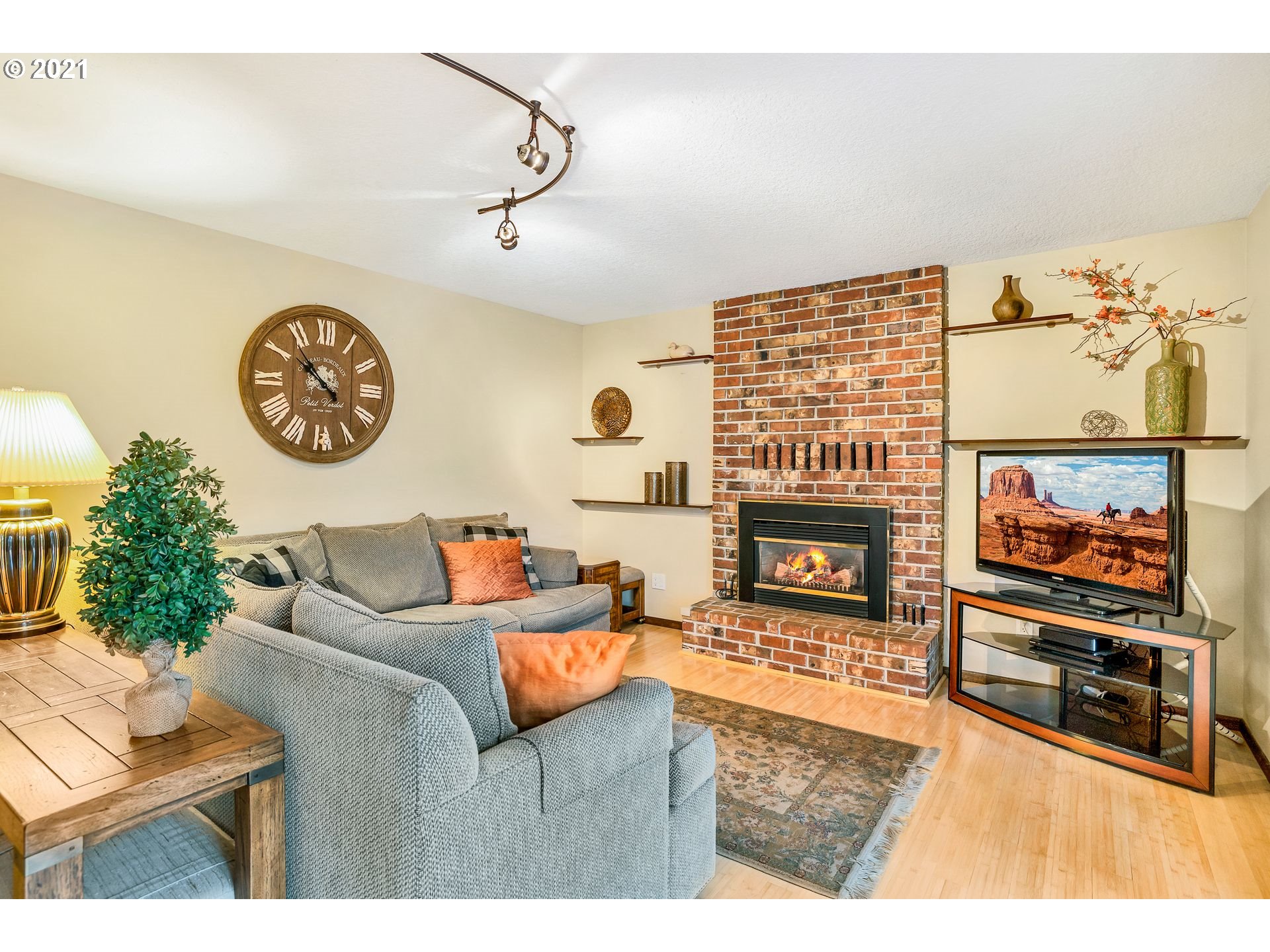 7510 Ridge Drive Gladstone, OR 97027 - Photo 14 of 32 Gallery Image 14